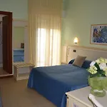 Zeus 3* Римини