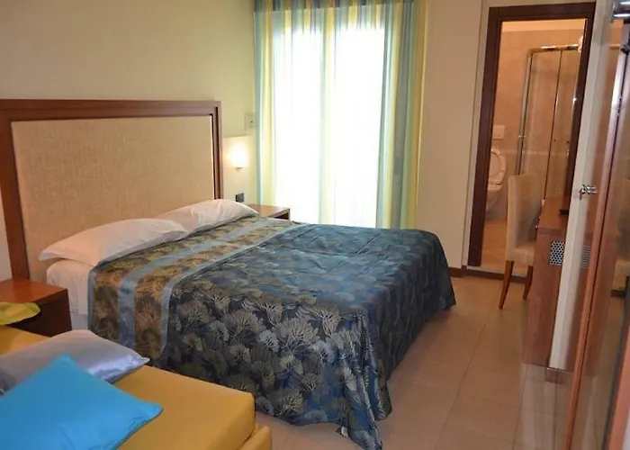 Hotel Zeus 3*