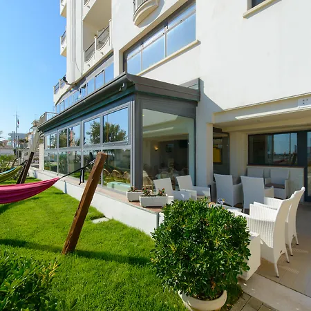 Zeus Rimini