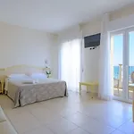 Zeus Ρίμινι